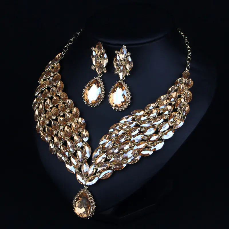 Luxurious Bridal Jewelry Set with Rhinestone Necklace