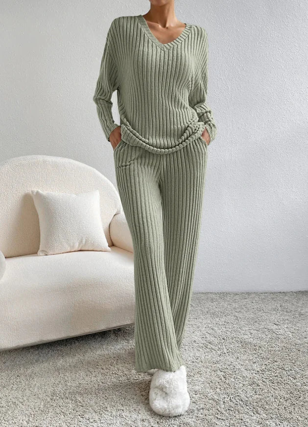 Cozy Chic Loungewear Set - Comfort Gift Box